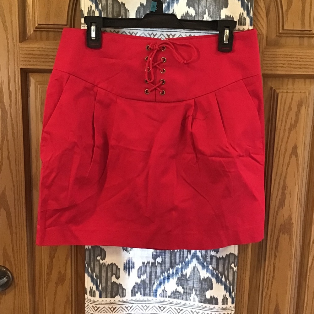 💚3/$25 Body by Victoria size 10 red mini skirt with sexy shoelace tie on front